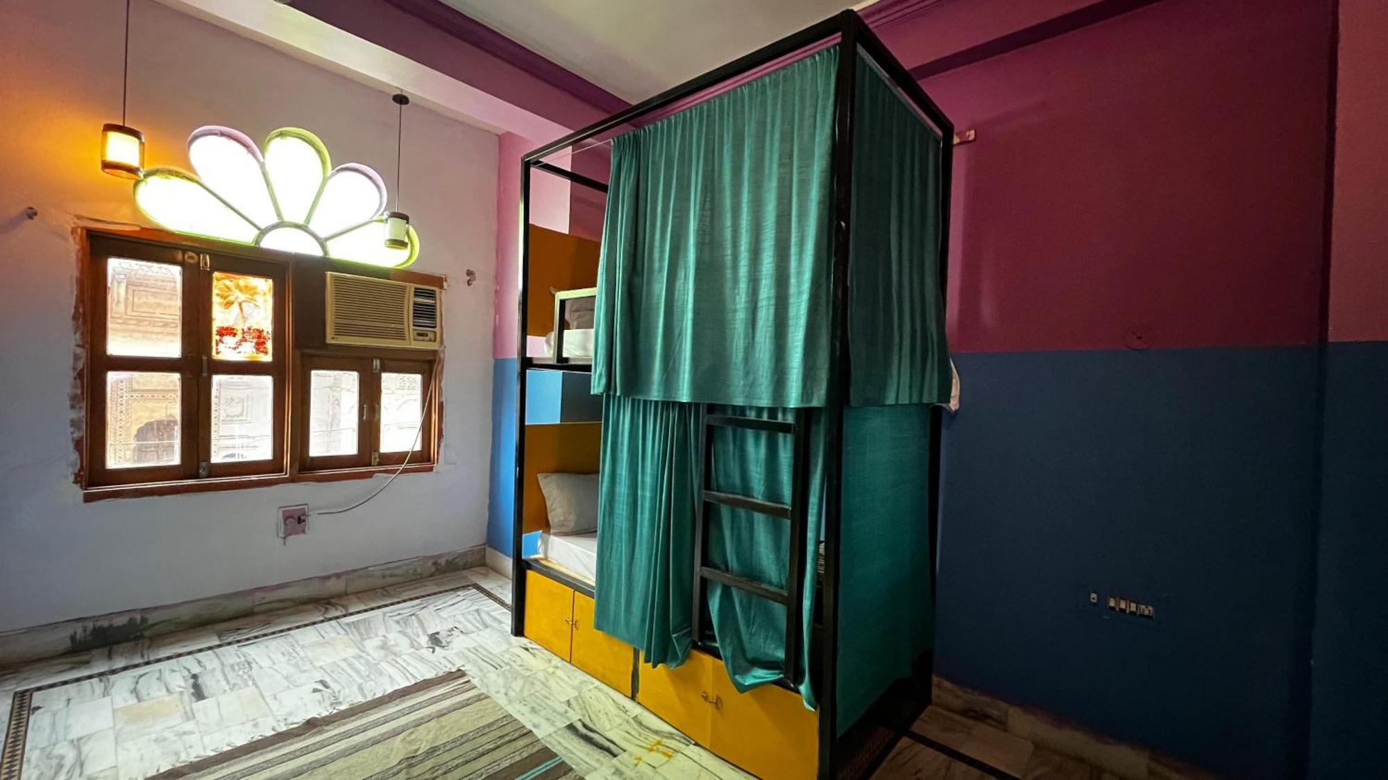 Safar Hostel Пушкар Экстерьер фото